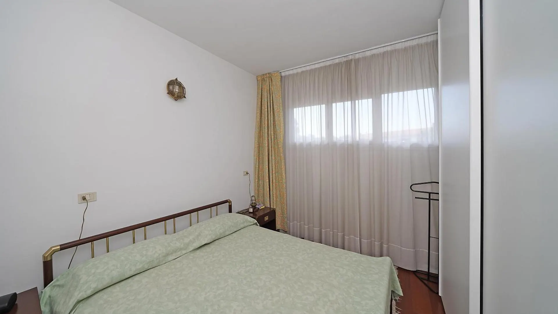 Apartment Specchio Sul Lago Manerba del Garda