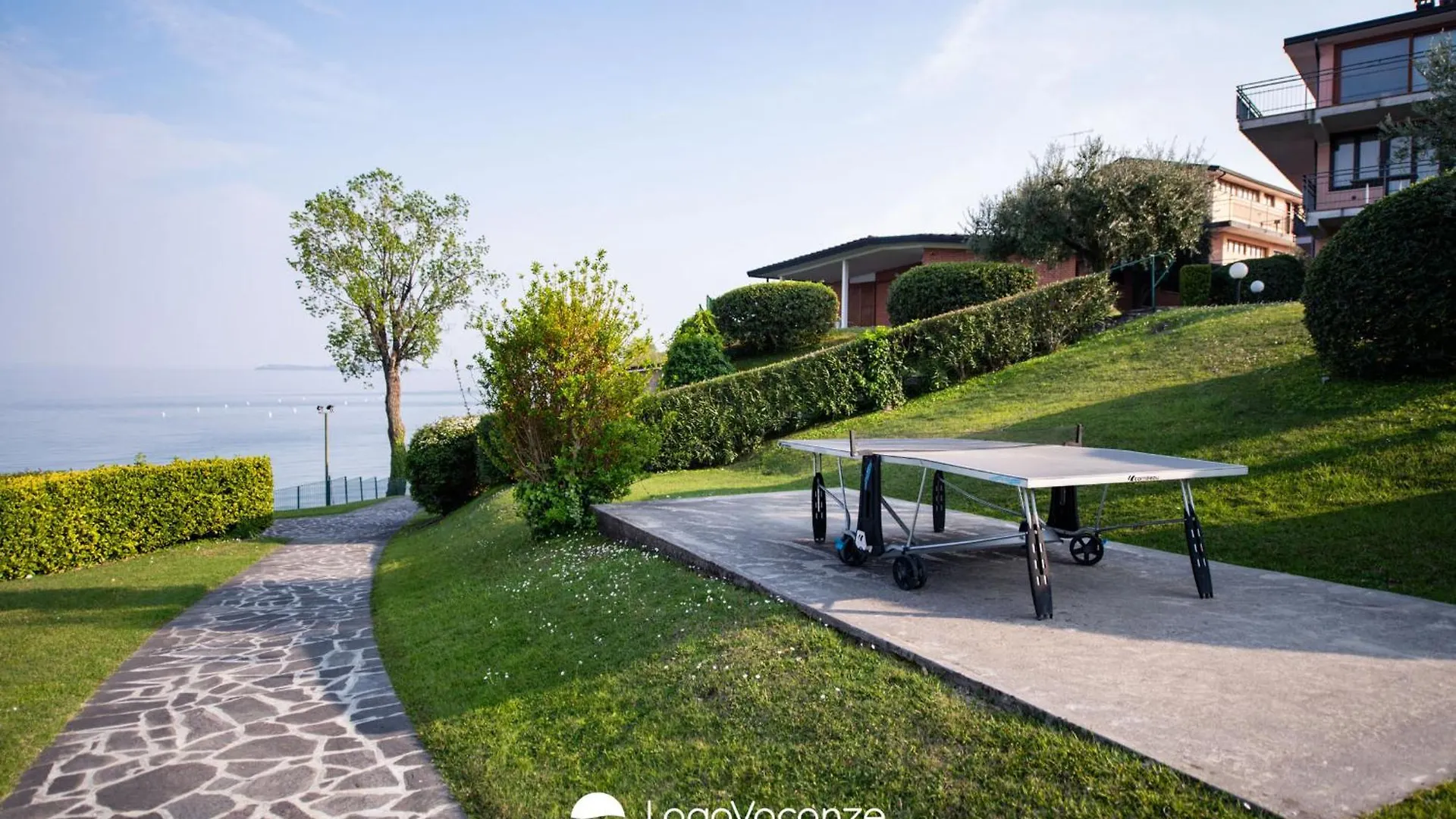 Specchio Sul Lago Manerba del Garda Apartment