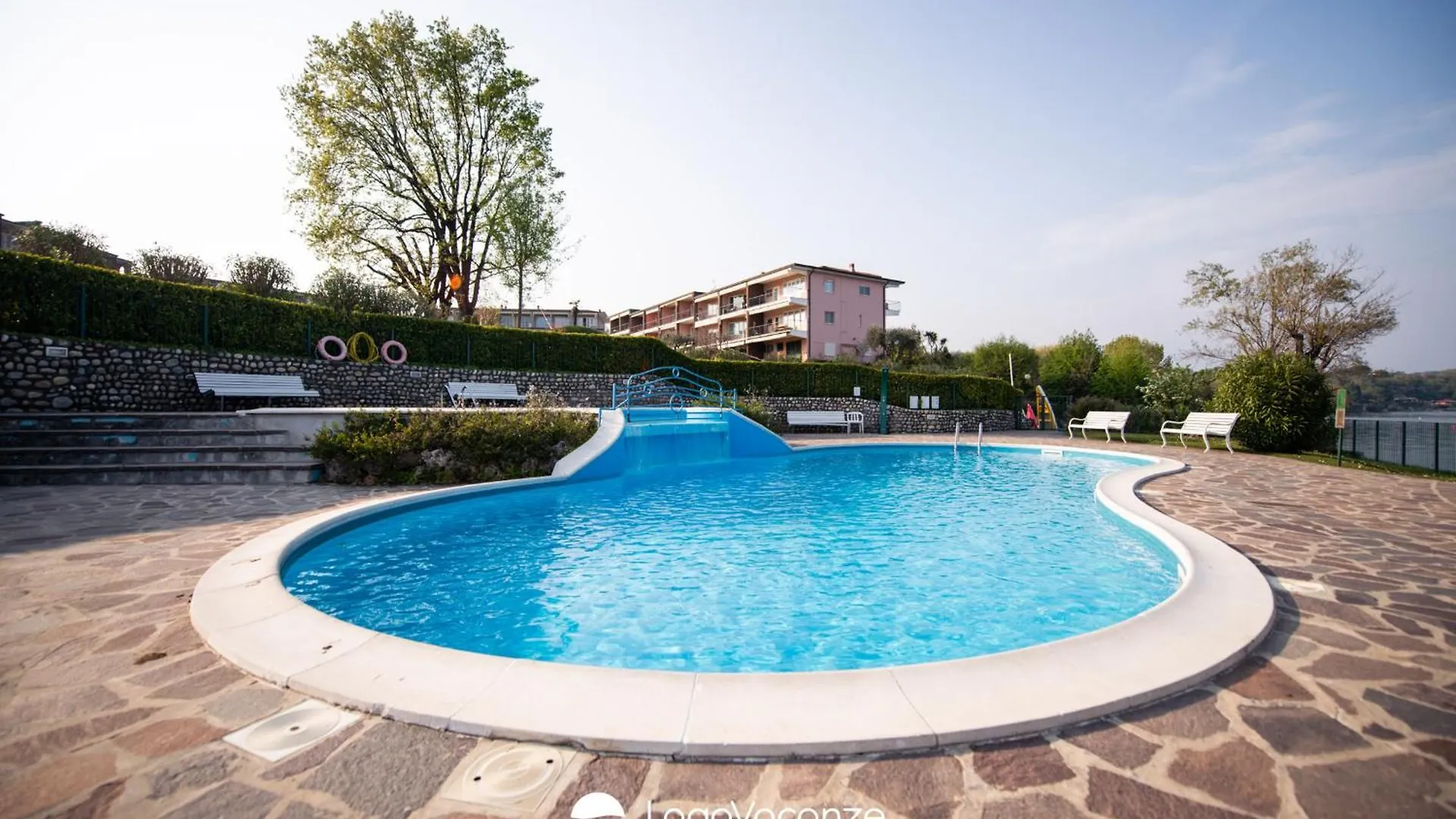 Specchio Sul Lago Manerba del Garda Apartment