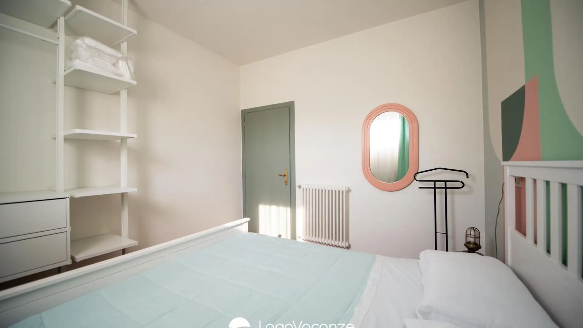Specchio Sul Lago Manerba del Garda Apartment