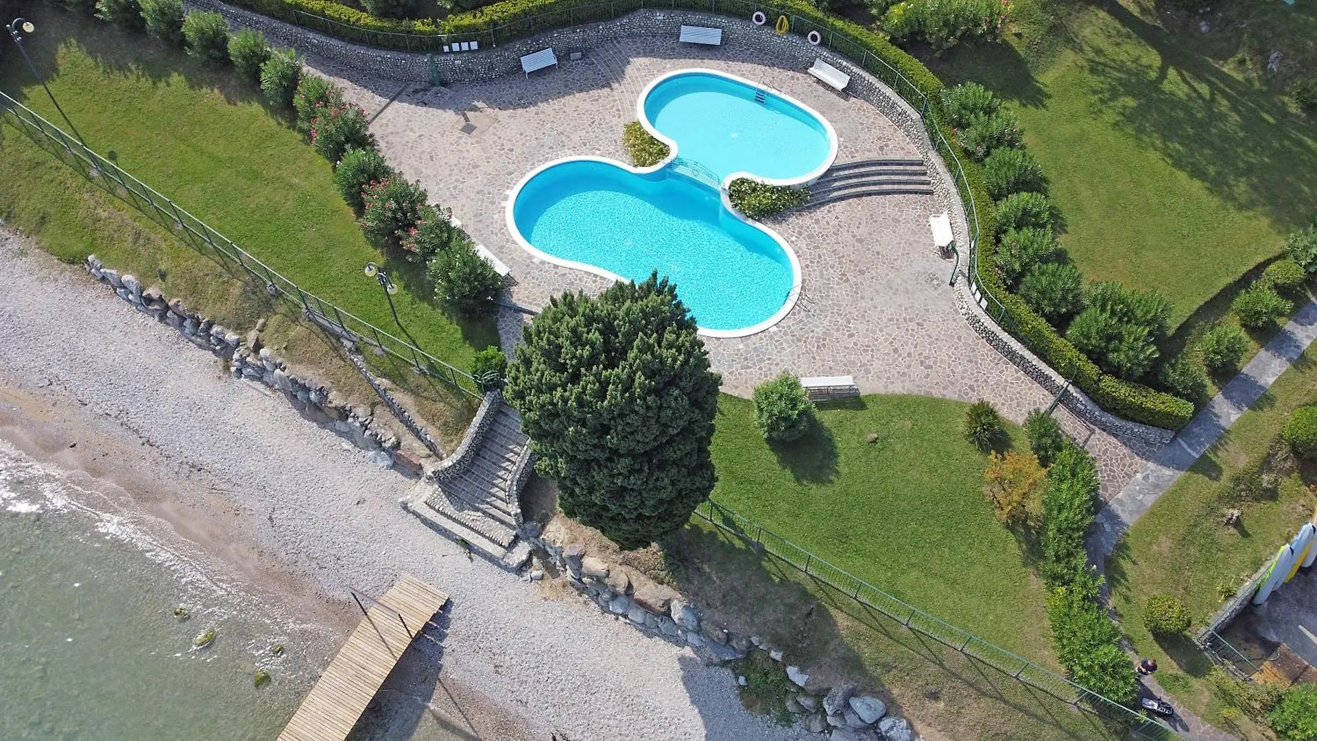 Apartment Specchio Sul Lago Manerba del Garda