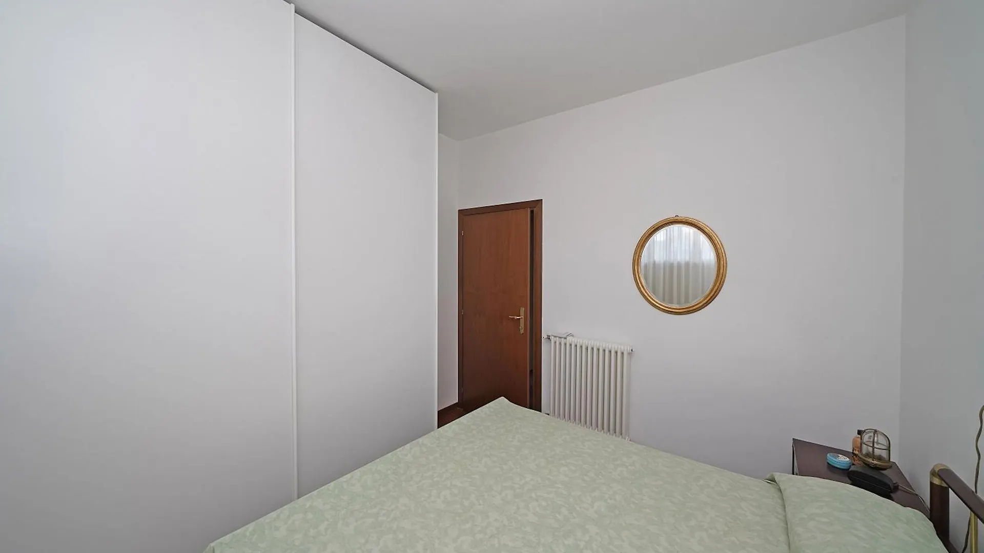 Specchio Sul Lago Manerba del Garda Apartment